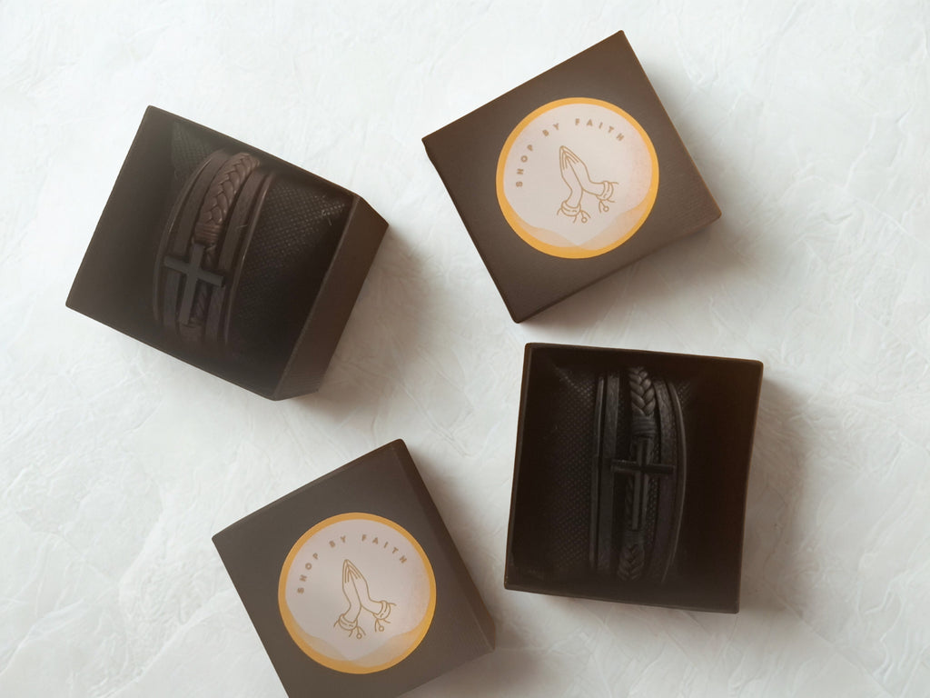 The "Faith" faux leather bracelet